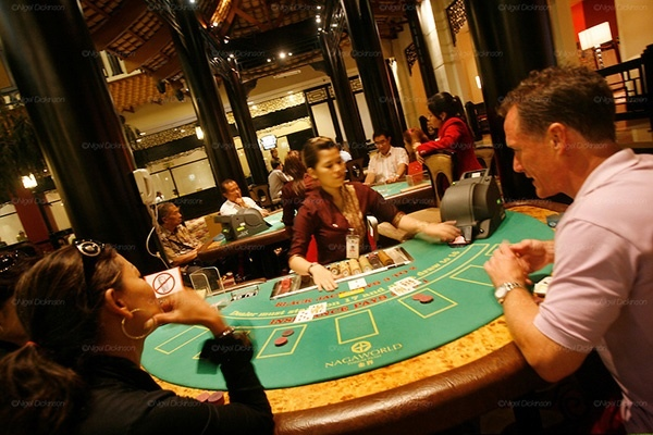 Khám phá cách chơi zing play phỏm thú vị và mẹo thắng lớn cho người mới bắt đầu